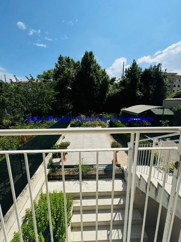 appartamento in vendita a Pesaro in zona Centro Città