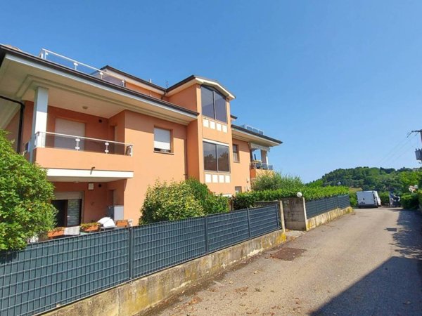 casa indipendente in vendita a Pesaro in zona Santa Maria dell'Arzilla
