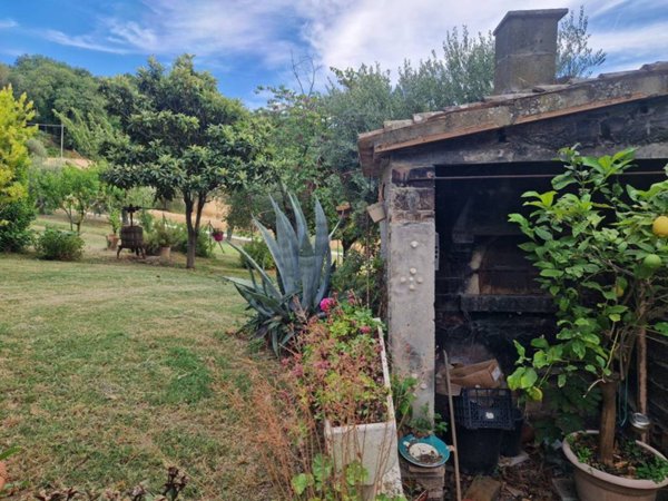 casa indipendente in vendita a Pesaro in zona Villa Fastiggi