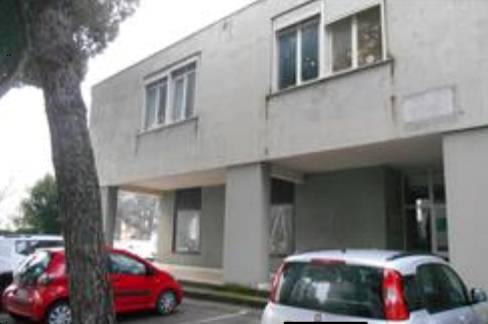 negozio in vendita a Pesaro