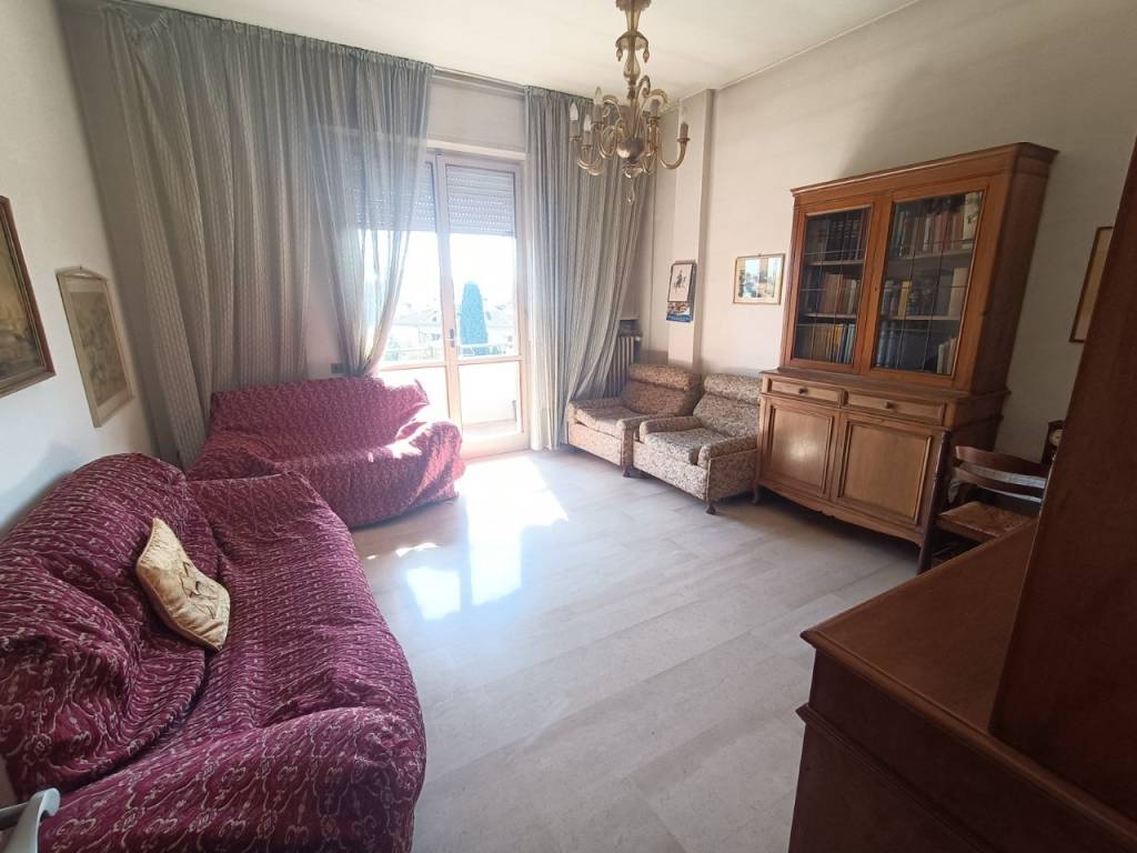 appartamento in vendita a Pesaro in zona Mare