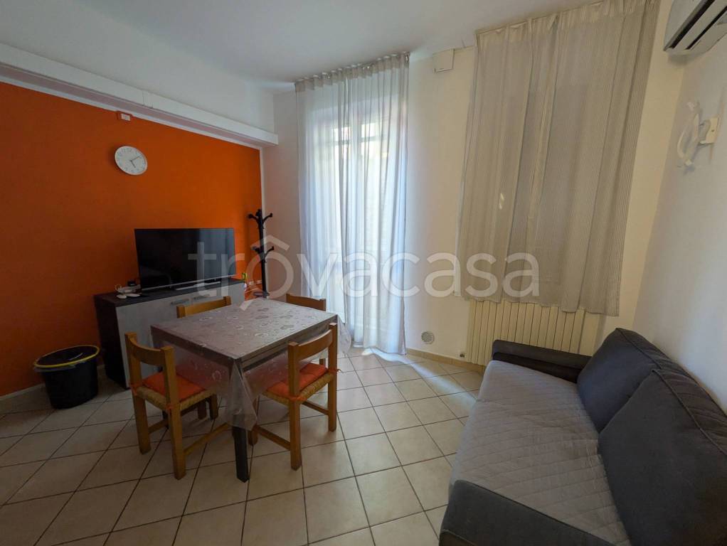 appartamento in vendita a Pesaro in zona Centro Città