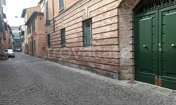appartamento in vendita a Pesaro in zona Centro Città