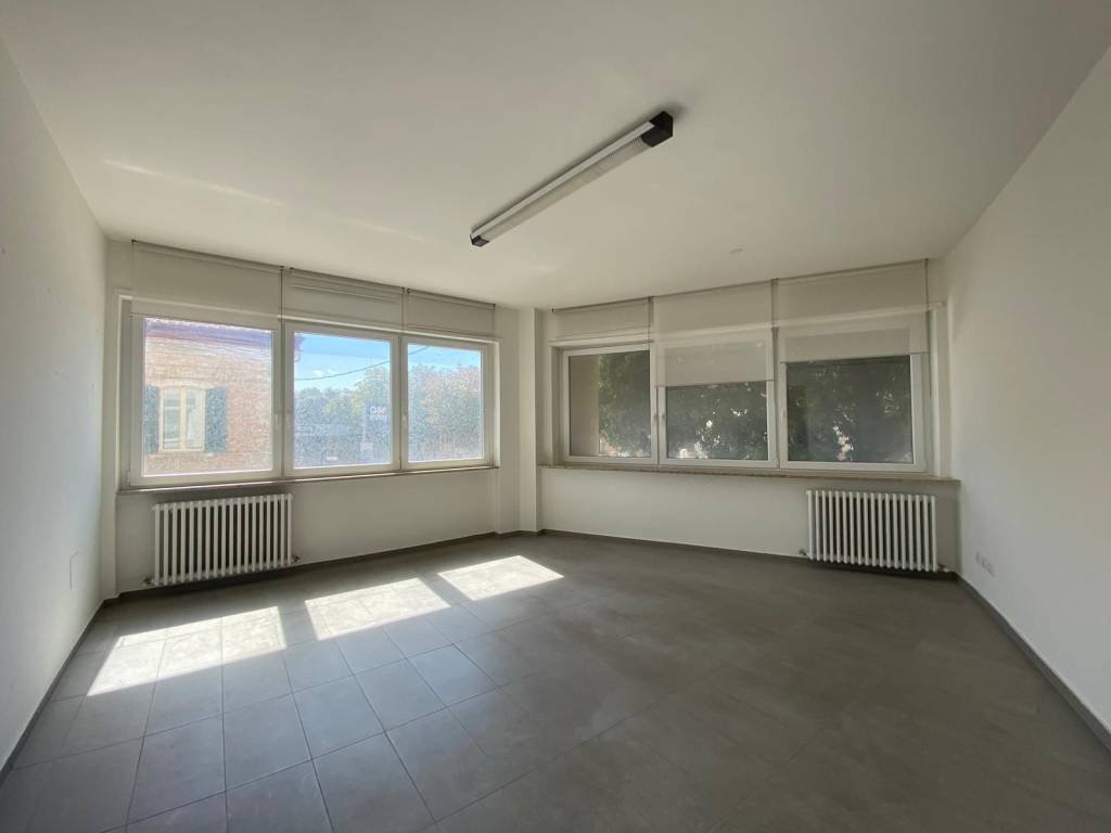 appartamento in vendita a Pesaro in zona Centro Città