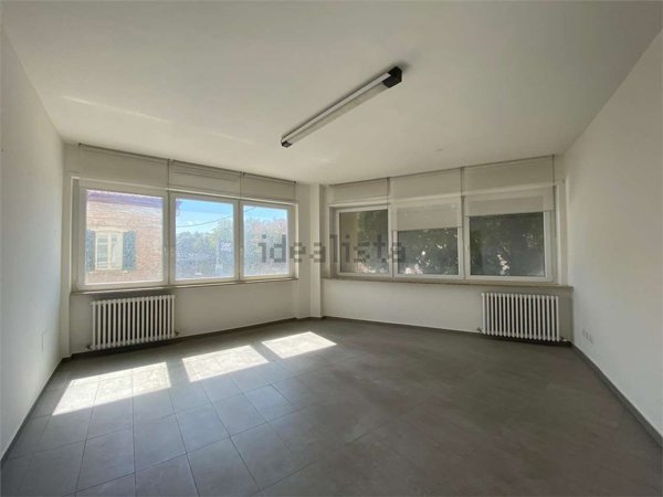 appartamento in vendita a Pesaro in zona Mare