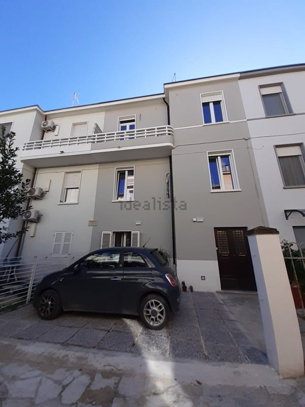 casa indipendente in vendita a Pesaro in zona Mare