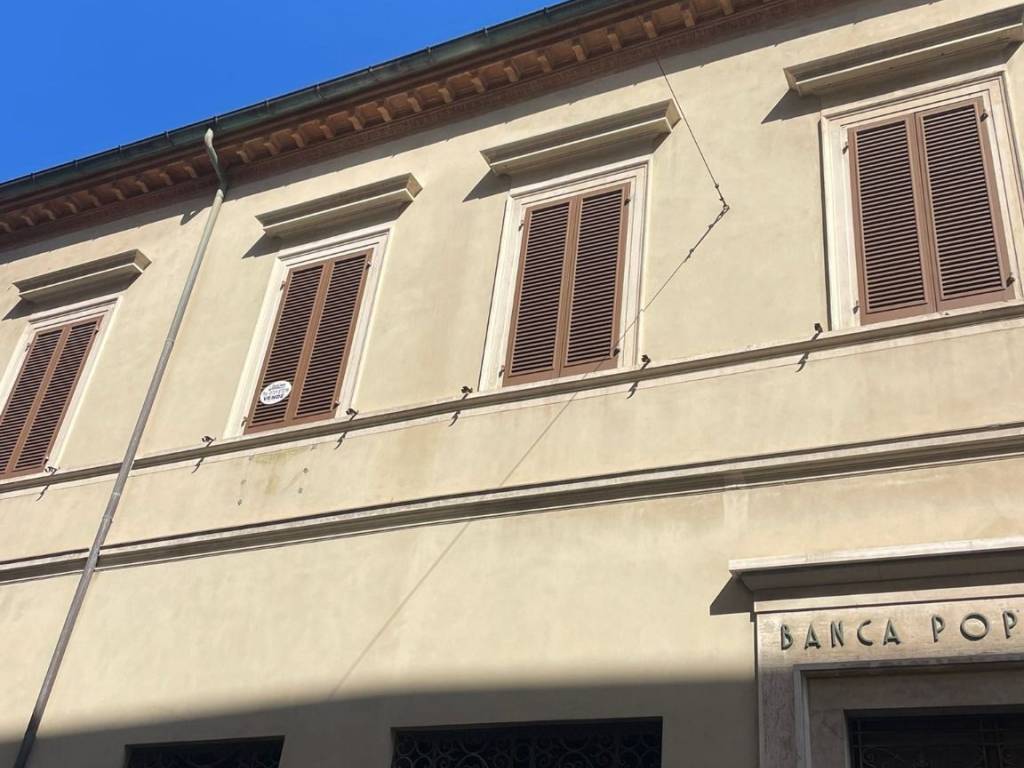 ufficio in vendita a Pesaro in zona Centro Città