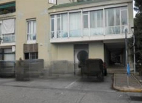 negozio in vendita a Pesaro