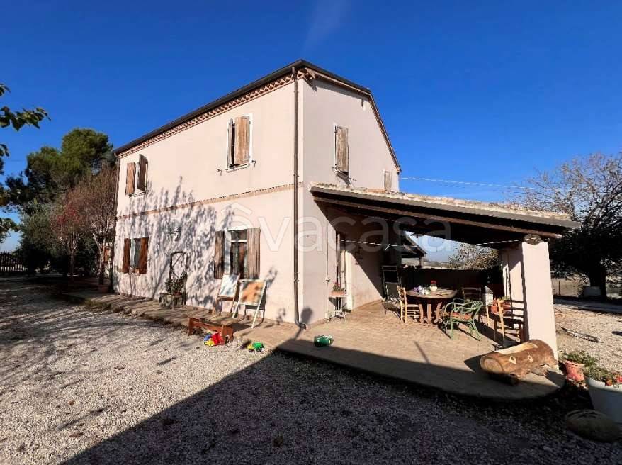 casa indipendente in vendita a Pesaro in zona Santa Maria dell'Arzilla