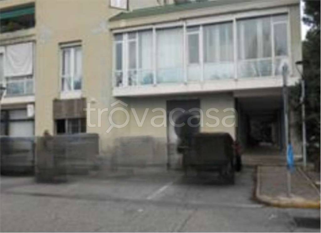 negozio in vendita a Pesaro
