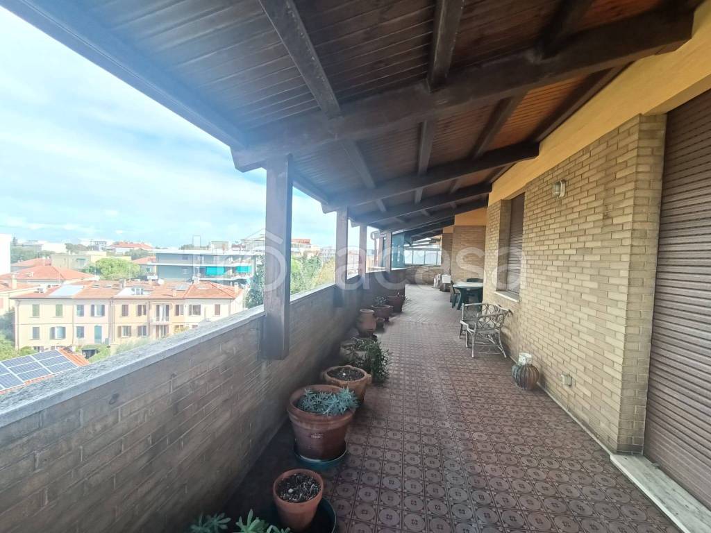 appartamento in vendita a Pesaro in zona Mare