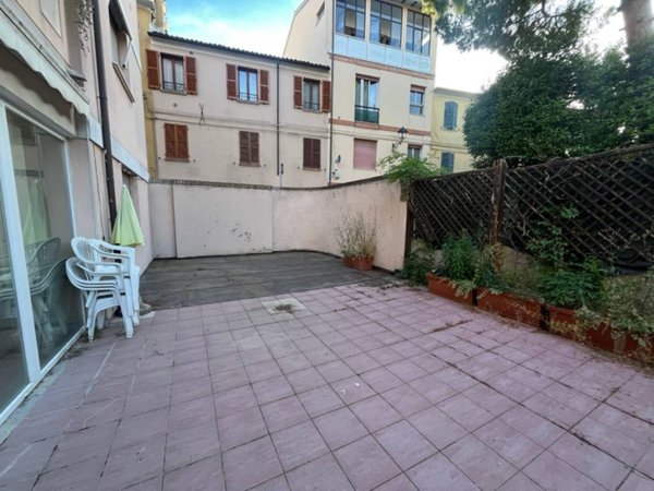 appartamento in vendita a Pesaro in zona Centro Città