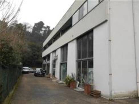 ufficio in vendita a Pesaro