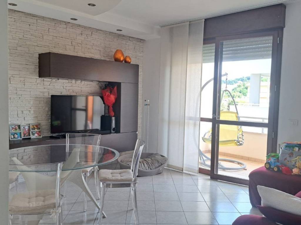 appartamento in vendita a Pesaro in zona Villa Fastiggi