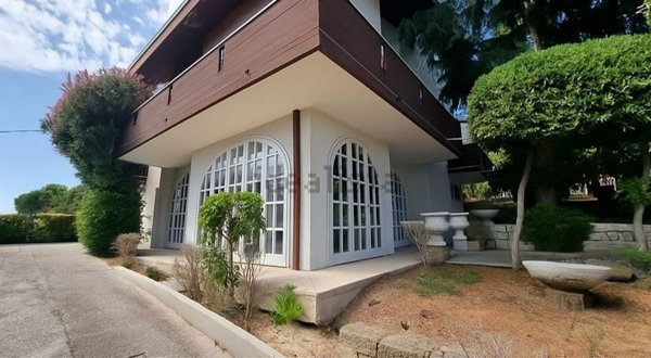 casa indipendente in vendita a Pesaro