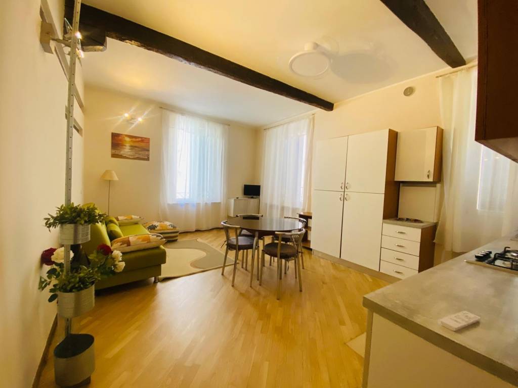 appartamento in vendita a Pesaro in zona Centro Città