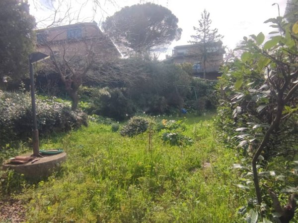 casa indipendente in vendita a Pesaro in zona Montegranaro