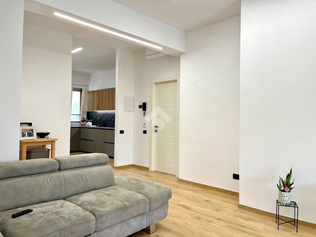 casa indipendente in vendita a Pesaro in zona Pantano