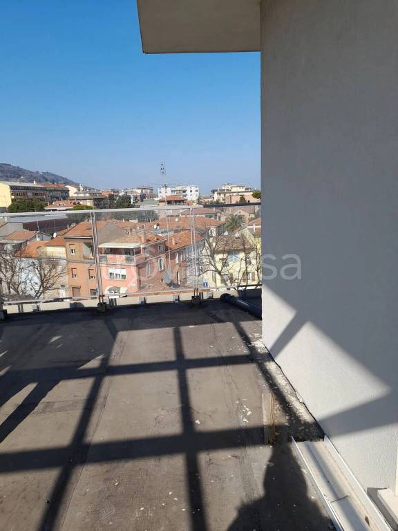 appartamento in vendita a Pesaro in zona Mare