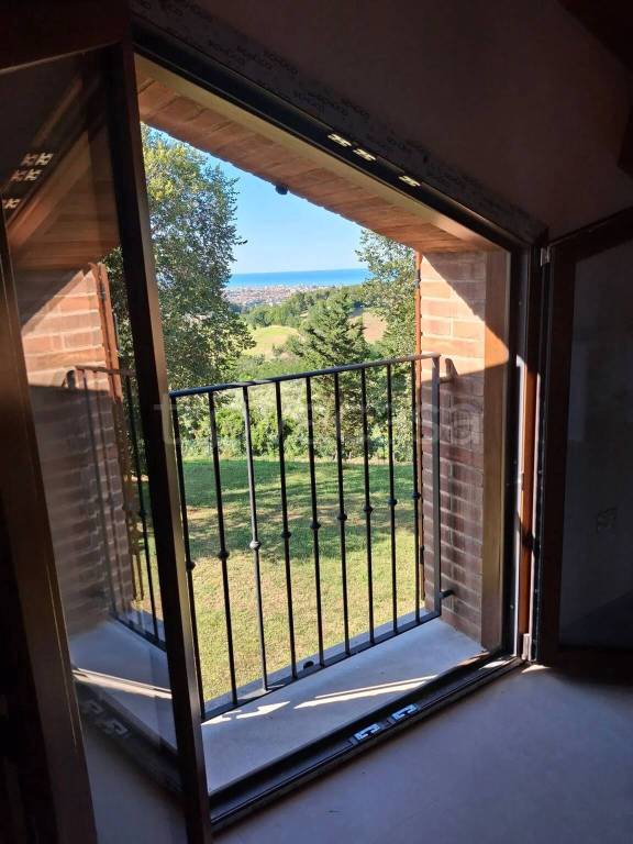 appartamento in vendita a Pesaro in zona Novilara
