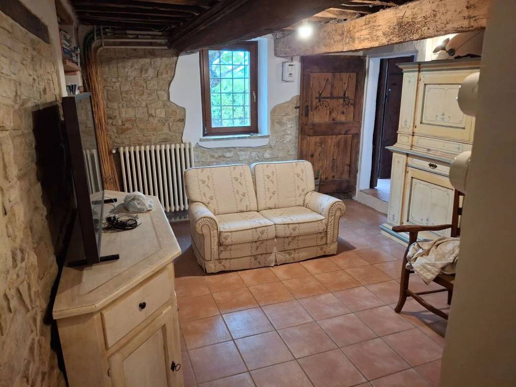 casa indipendente in vendita a Pesaro in zona Candelara