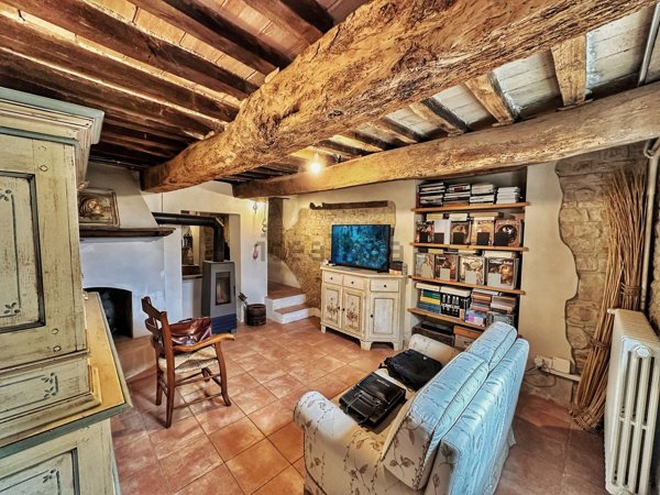 casa indipendente in vendita a Pesaro