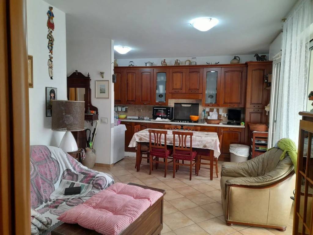 appartamento in vendita a Pesaro in zona Santa Veneranda