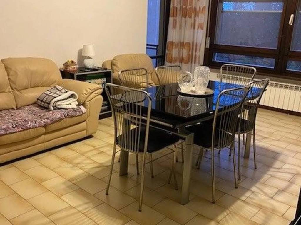 appartamento in vendita a Pesaro in zona Santa Veneranda