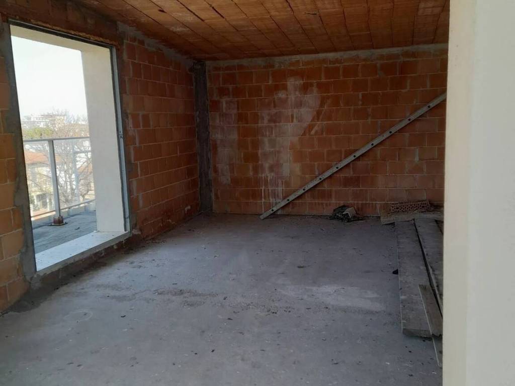 appartamento in vendita a Pesaro in zona Mare