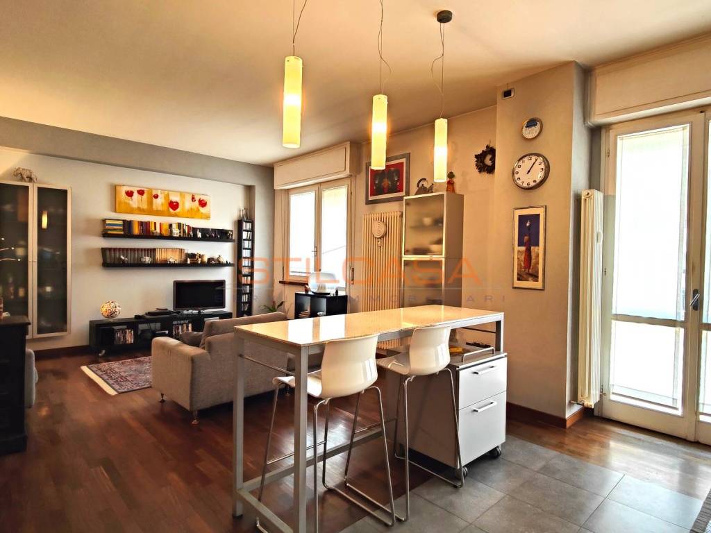 appartamento in vendita a Pesaro in zona Mare