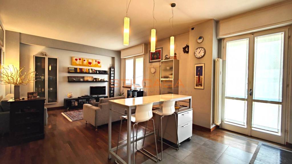 appartamento in vendita a Pesaro in zona Mare