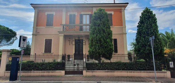 appartamento in vendita a Pesaro in zona Mare