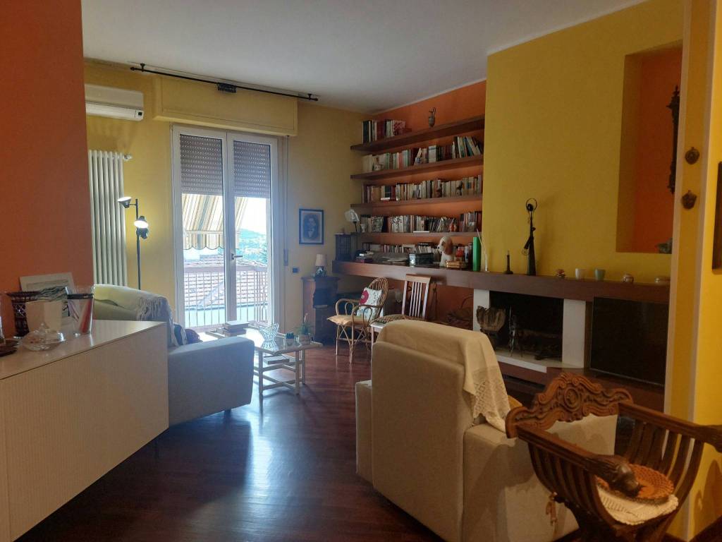 appartamento in vendita a Pesaro in zona Montegranaro