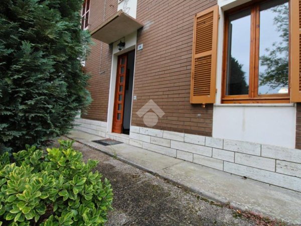 casa indipendente in vendita a Pesaro in zona Santa Veneranda