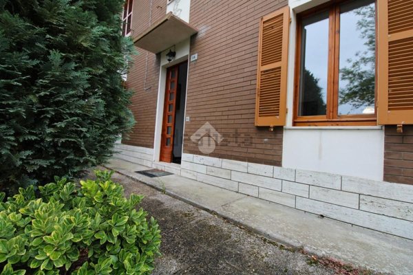 appartamento in vendita a Pesaro in zona Santa Veneranda