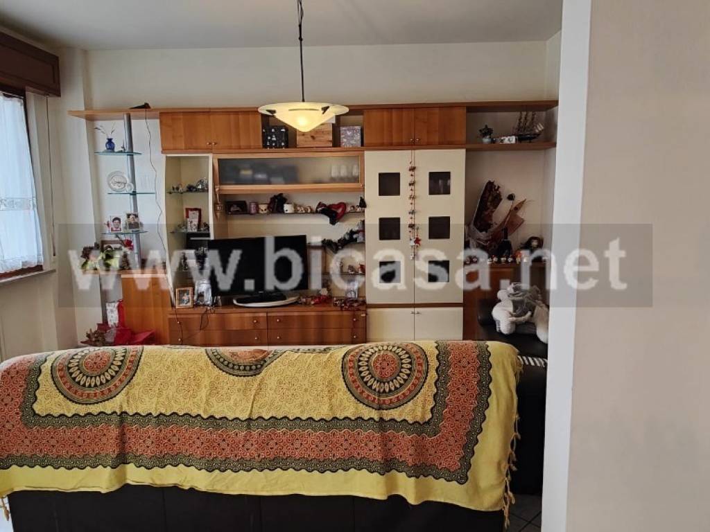 casa indipendente in vendita a Pesaro in zona Santa Veneranda