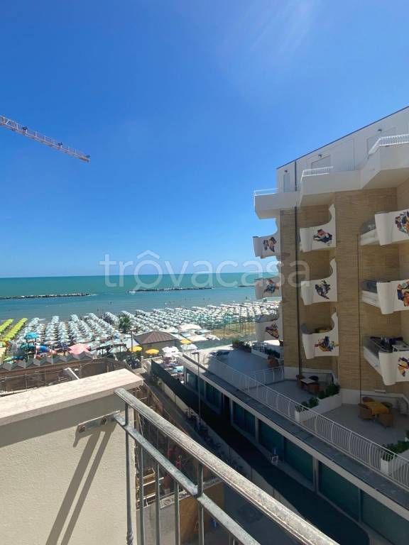 appartamento in vendita a Pesaro in zona Mare