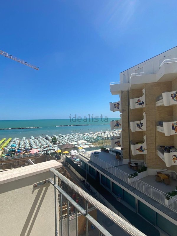 appartamento in vendita a Pesaro in zona Mare