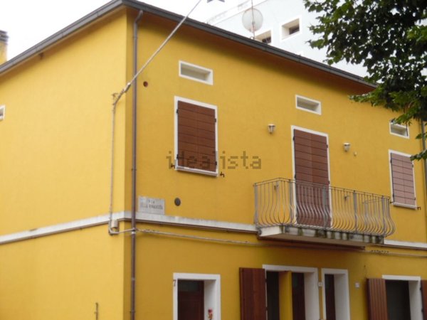appartamento in vendita a Pesaro in zona Borgo Santa Maria