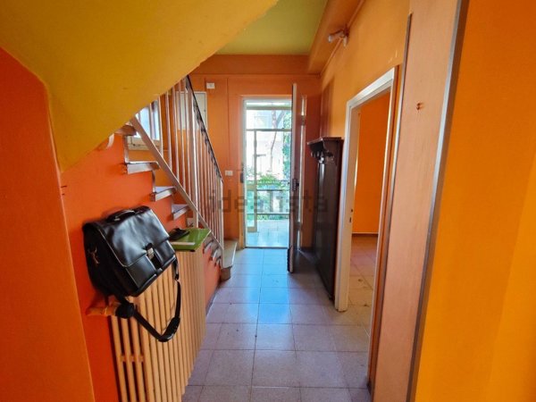 casa indipendente in vendita a Pesaro