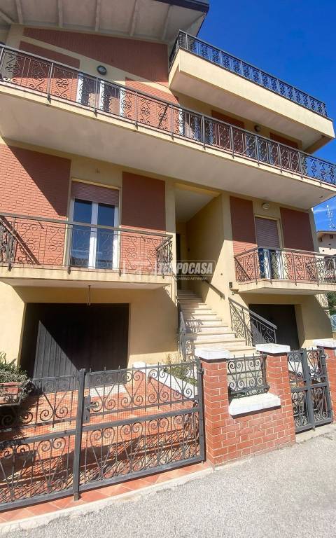 appartamento in vendita a Pesaro in zona San Bartolo