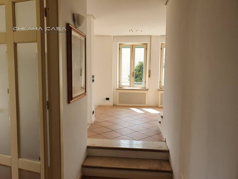 casa indipendente in vendita a Pesaro