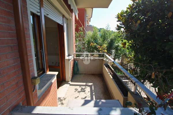 casa indipendente in vendita a Pesaro