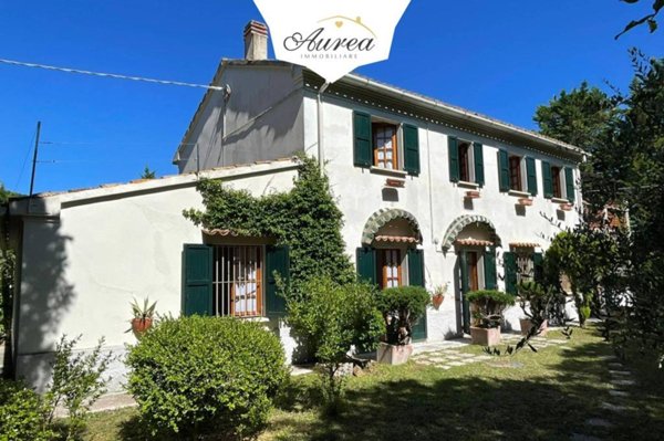 casa indipendente in vendita a Pesaro in zona San Bartolo