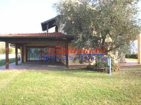 casa indipendente in vendita a Pesaro in zona Candelara