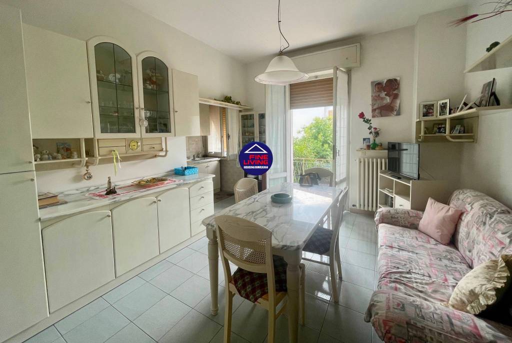 appartamento in vendita a Pesaro in zona Villa Ceccolini