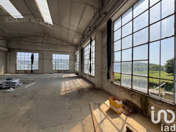 capannone in vendita a Pesaro