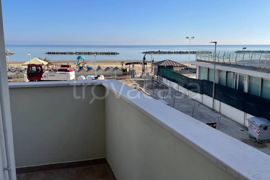 appartamento in vendita a Pesaro in zona Mare