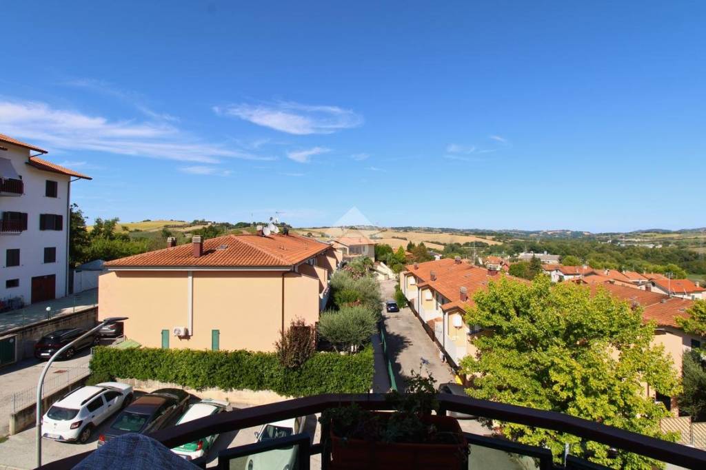 appartamento in vendita a Pesaro in zona Villa Betti