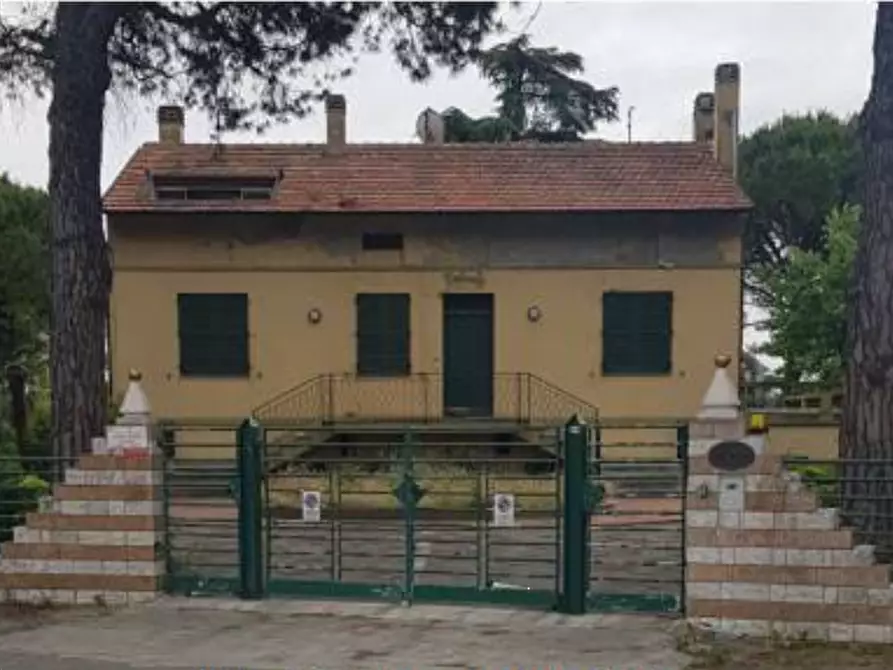 casa indipendente in vendita a Pesaro in zona Tre Ponti